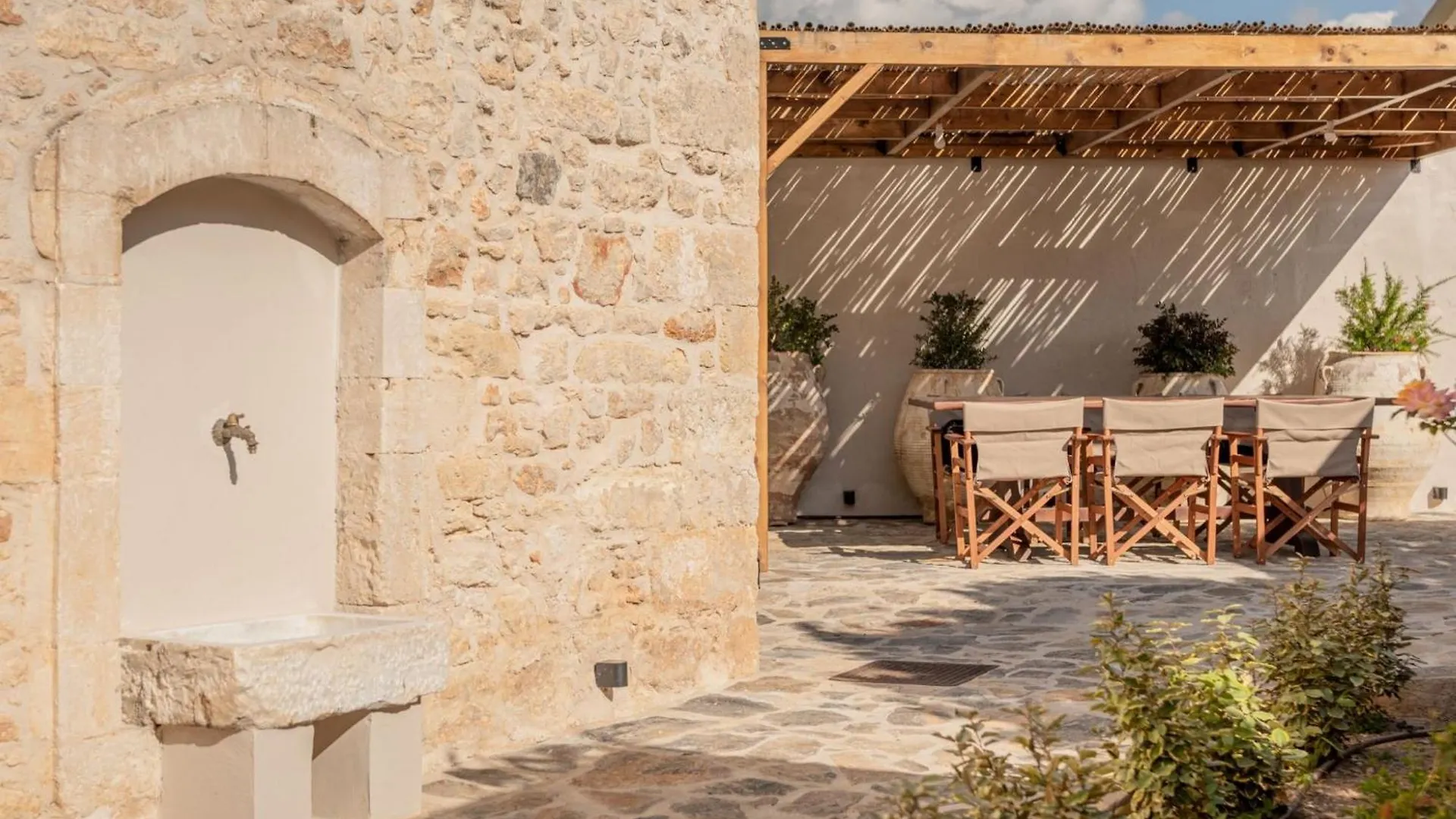 Antama Living, Luxe Stonehouse With Pool & Bbq Villa Rethimno