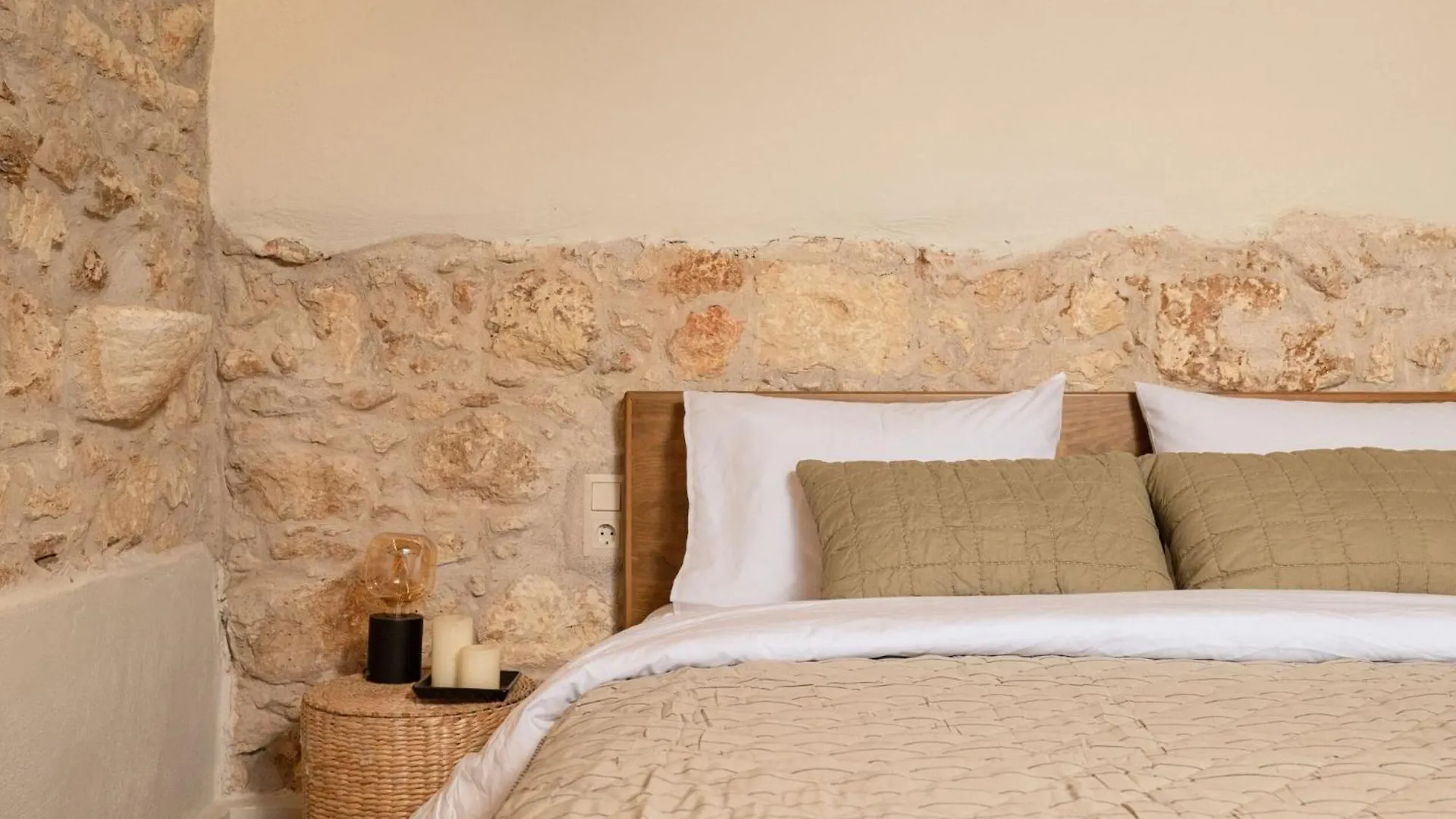 Antama Living, Luxe Stonehouse With Pool & Bbq Villa Rethimno